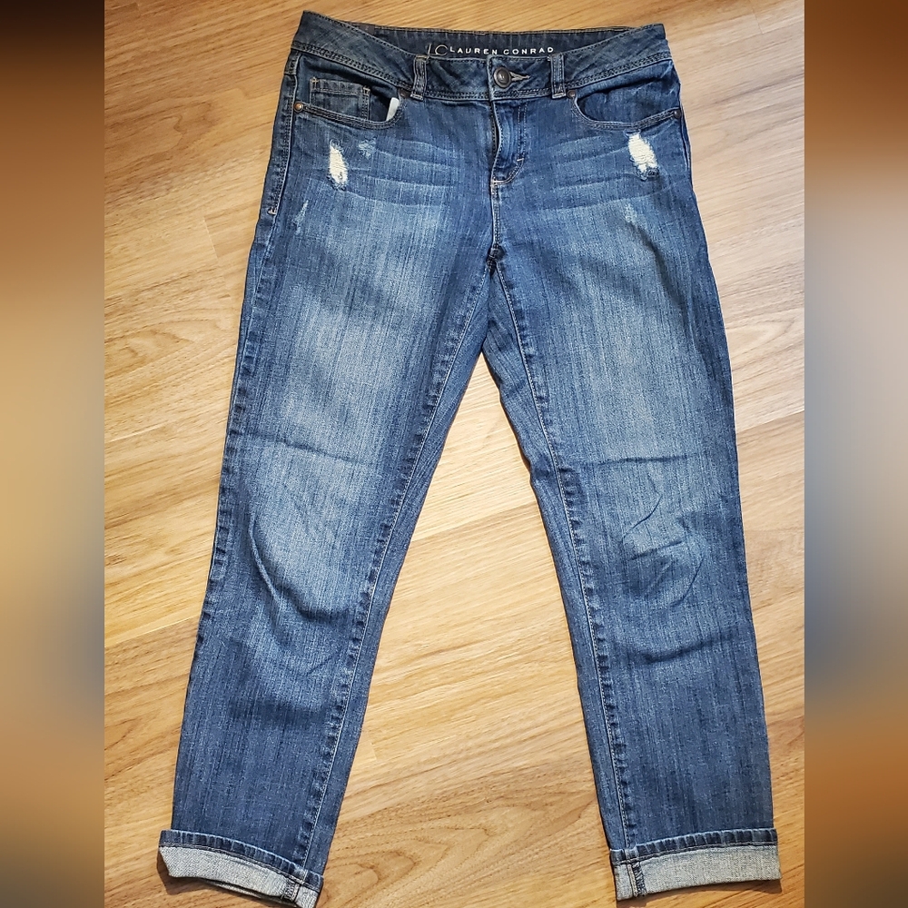 Lauren Conrad Ladies Size 2 Low Rise Cuffed Jeans